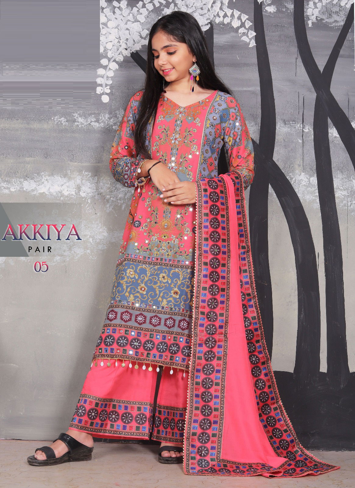 Akkiya By Arya Muslin Print Kids Wear Pakistani Suits Girls Wholesale Clothing Suppliers In India 